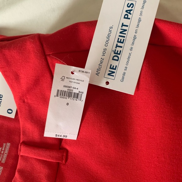 NWT Old Navy Pixie Capri Size 0 - Picture 4 of 4